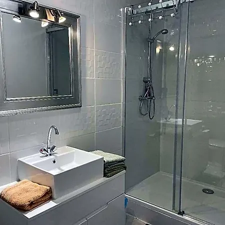 Gites Piscine Spa (Adults Only) فندق 3*